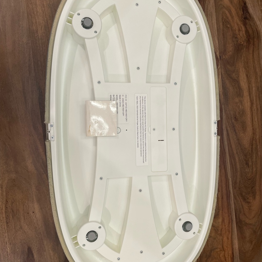 Hatch Baby Grow smart changing table